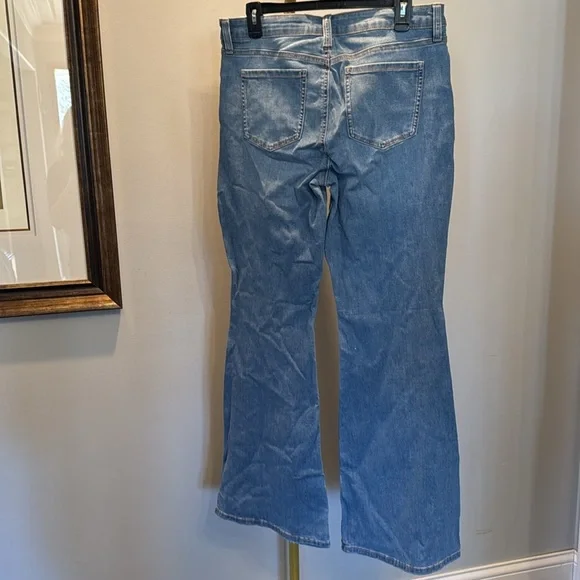 Celebrity by Pink Women's button-fly mid-rise Blue flare Jeans NWT 13/31 - Picture 6 of 11